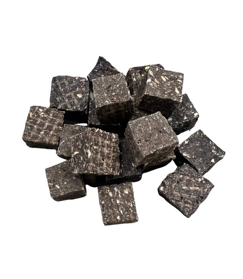 Mencas gaļas kubiņi ar MELLENĒM 